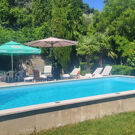 Počitniška hiša Seaside Homestead Molk With Private Pool