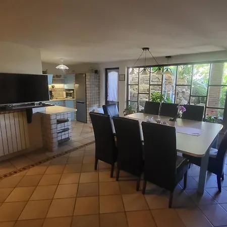 Seaside Homestead Molk With Private Pool Semesterbostad *