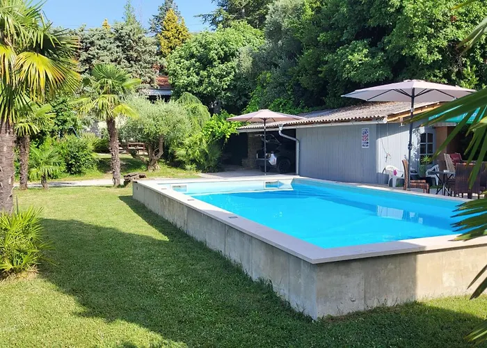 Seaside Homestead Molk With Private Pool